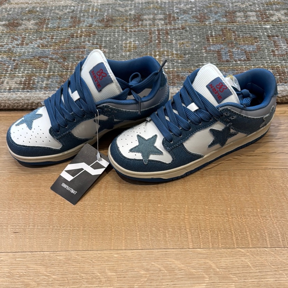 Simple Street Super Drag Blue and White Star Sneakers